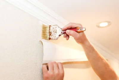 Pose de papier peint à Sainte-Christine — revêtements muraux et toiles de verre